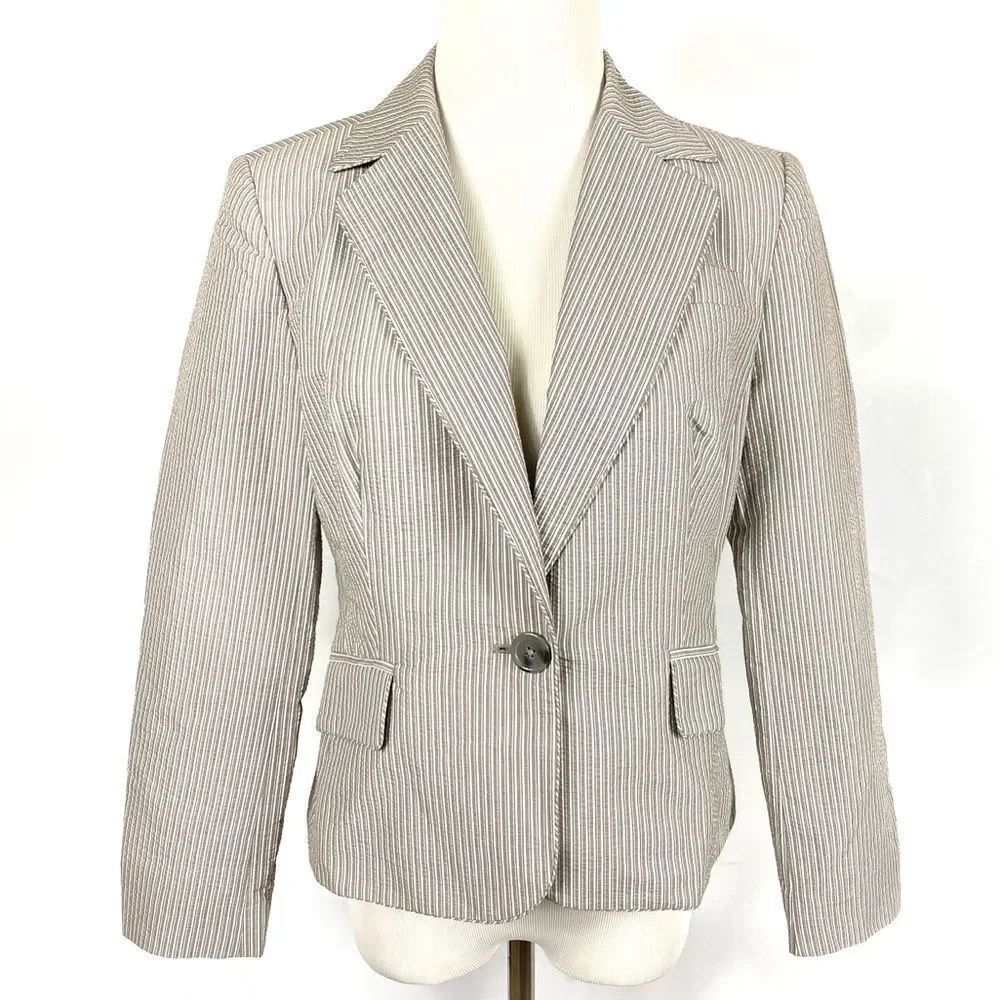 PETITE SOPHISTICATE Seersucker Beige Tan Striped Blazer Jacket One Button